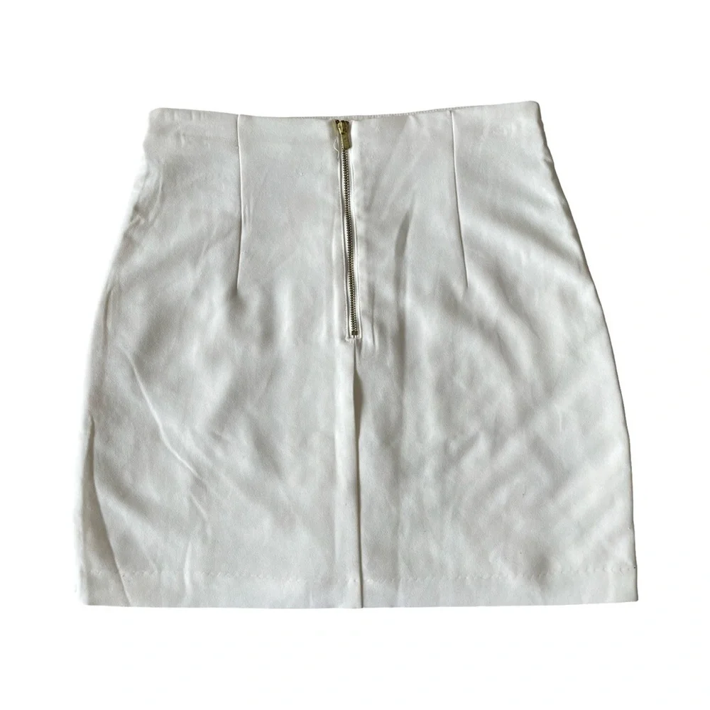 H&M Crochet Ivory Mini Skirt Women’s Size 8